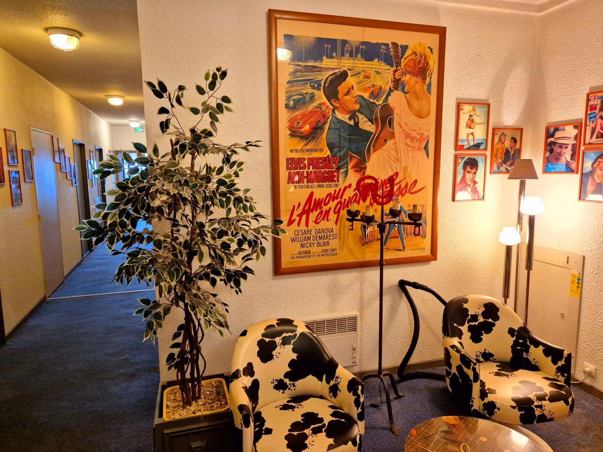 Arche Hotel Виерзон Екстериор снимка